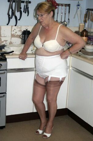 Gross mature housewife in brief..