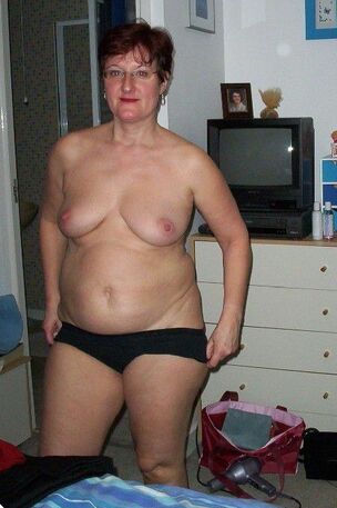 Sight at my bare mature wifey